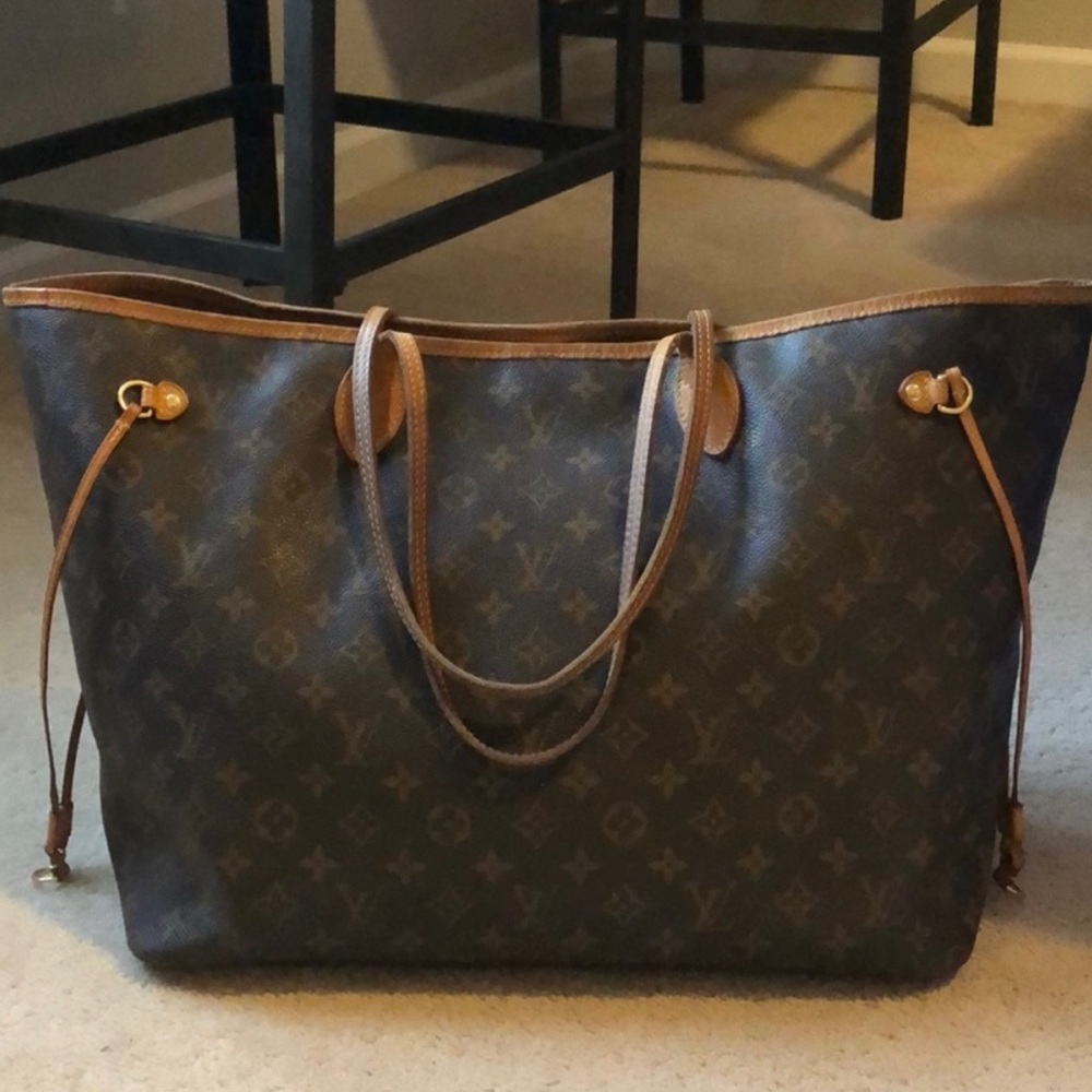 Authentic Louis Vuitton Neverfull GM Monogram Canvas